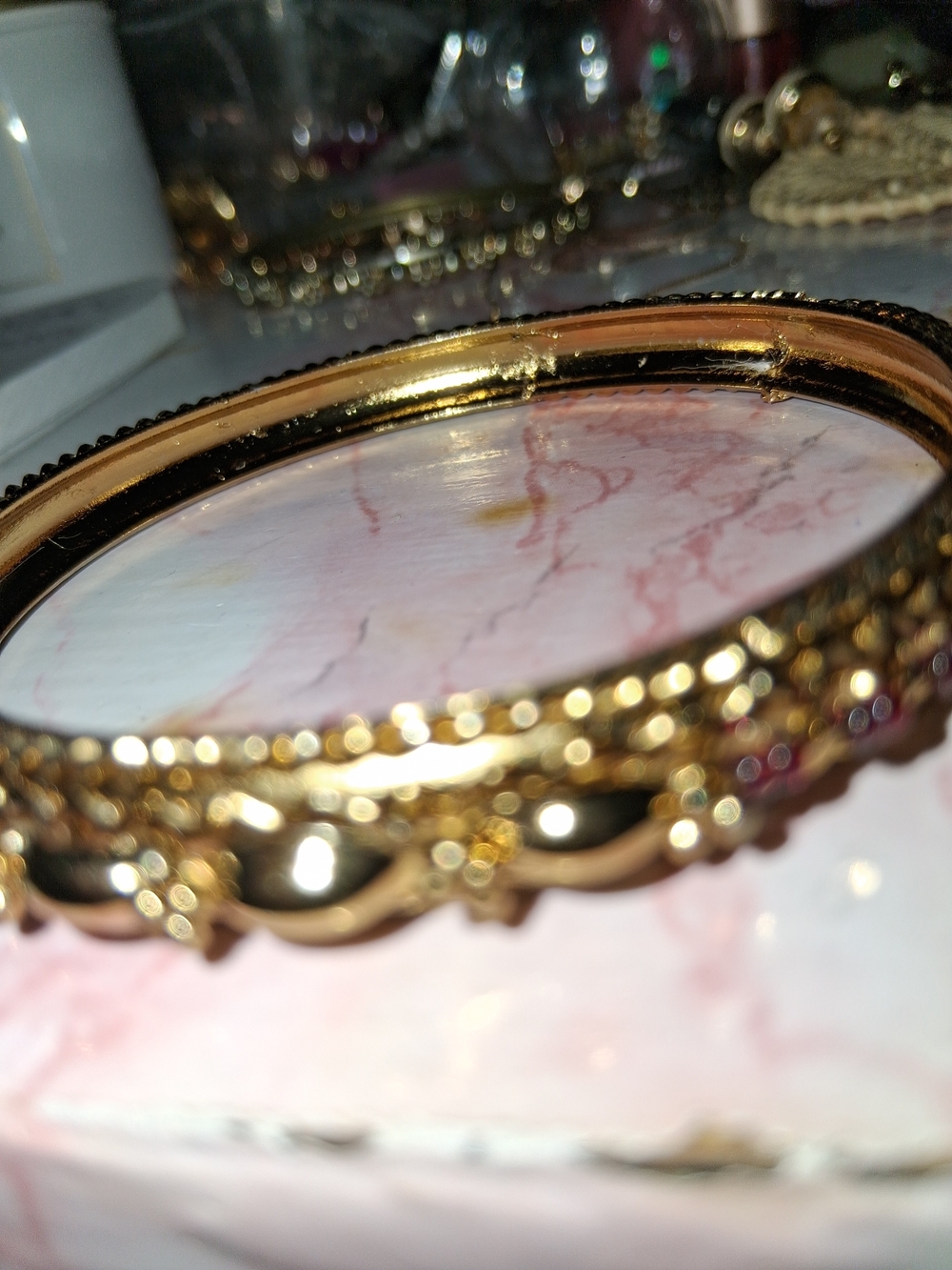 Elegant Gold-Tone Women's Bracelet